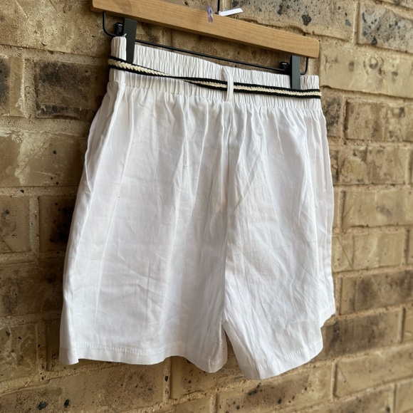 NWT CELLABIE High Waist Pleated White Cotton Shorts Size XL - Picture 4 of 9